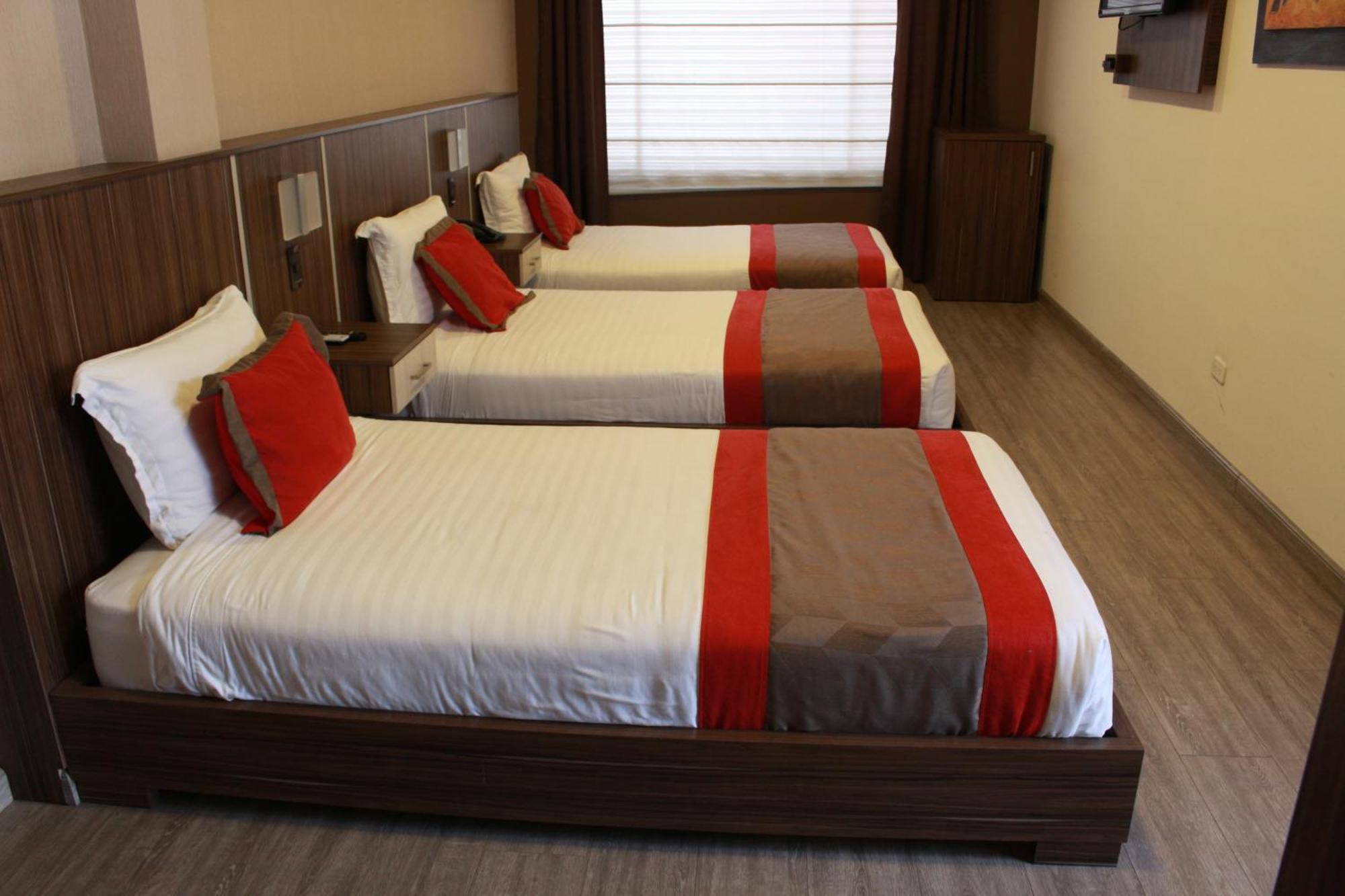 Hotel Santiago De Compostella Suites Cuenca Eksteriør billede